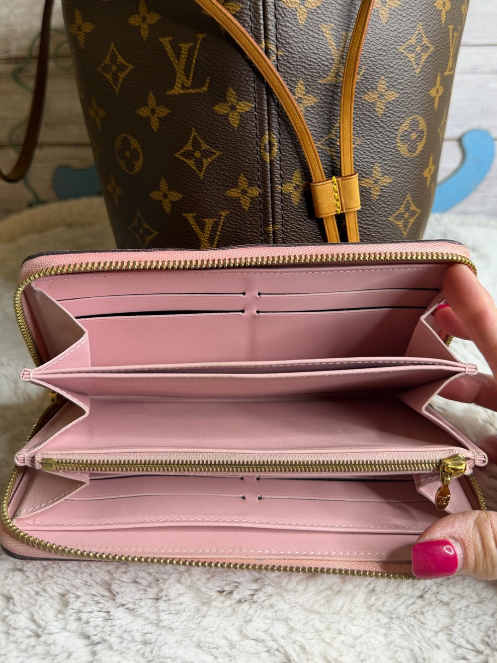AUTHENTIC LOUIS VUITTON SPAIN PINK BALLERINE ZIPPY WALLET - Picture 10 of 16